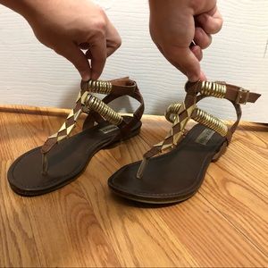 Lightly used Steve Madden brown sandals
